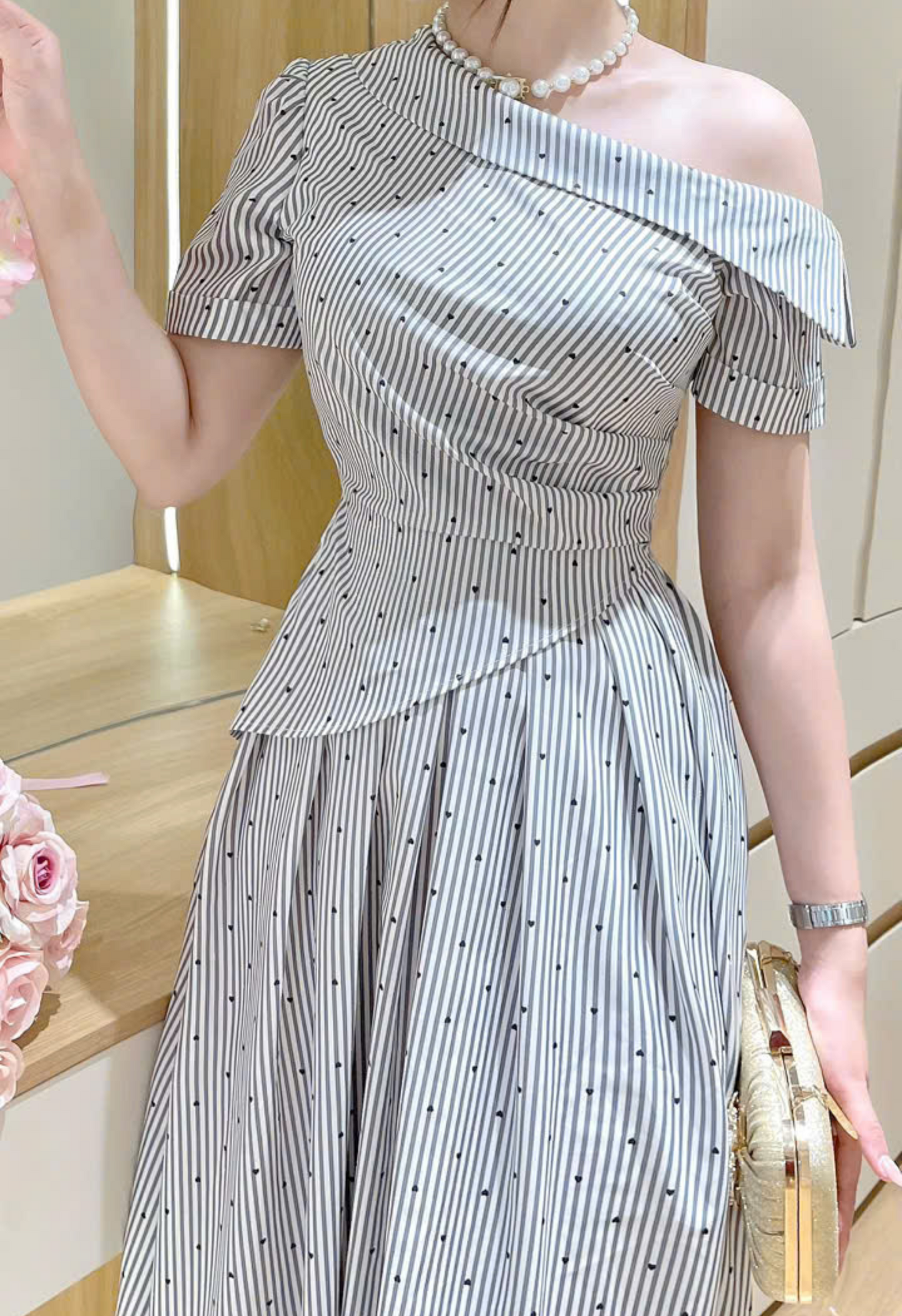 TINH KHÔI, CUỐN HÚT, TÔN DÁNG KIÊU SA - DS6077