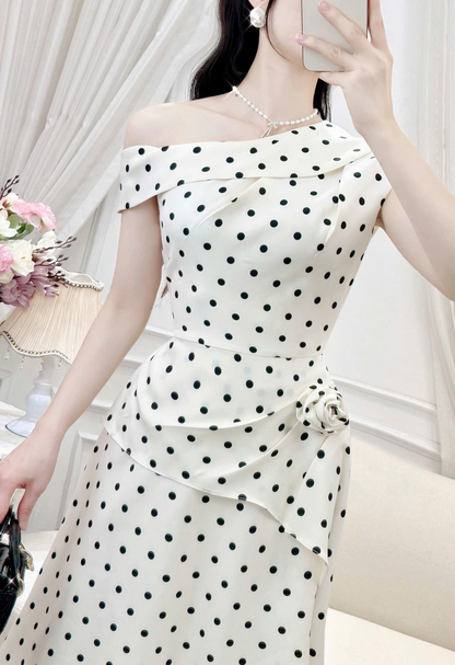 CUỐN HÚT MỌI ÁNH NHÌN - DS6107