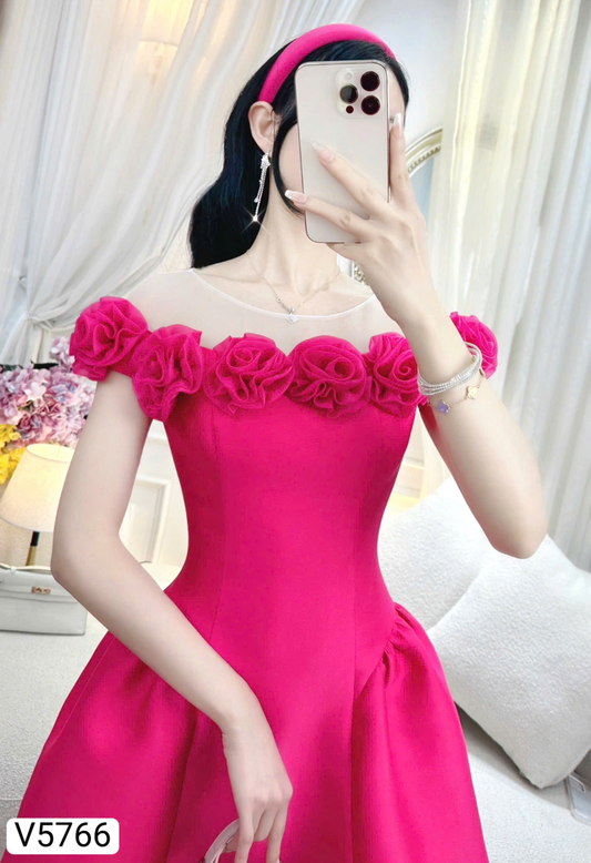 ĐÓA HỒNG KIÊU SA TRƯỚC NẮNG - V5766