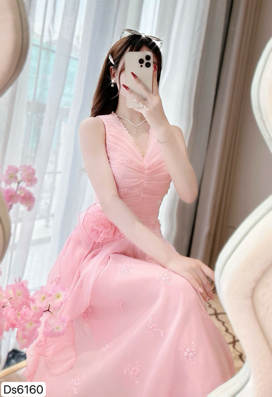 CHẠM VÀO SẮC HỒNG MÙA YÊU - DS6160